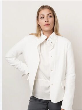 Marc Cain NWOT N4 Women’s White Minimalist Jacket $530 orig price
